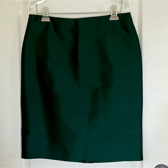 Talbots beautiful green skirt - NWT - Picture 2 of 7
